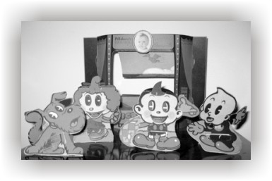 Scrappy puppet theater Scrappy puppet theater